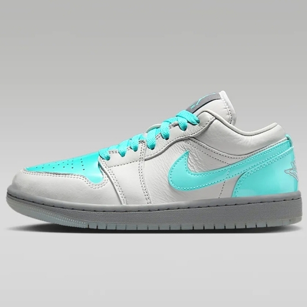 BRAND NEW AIR Jordan 1 Low SE - Picture 9 of 13